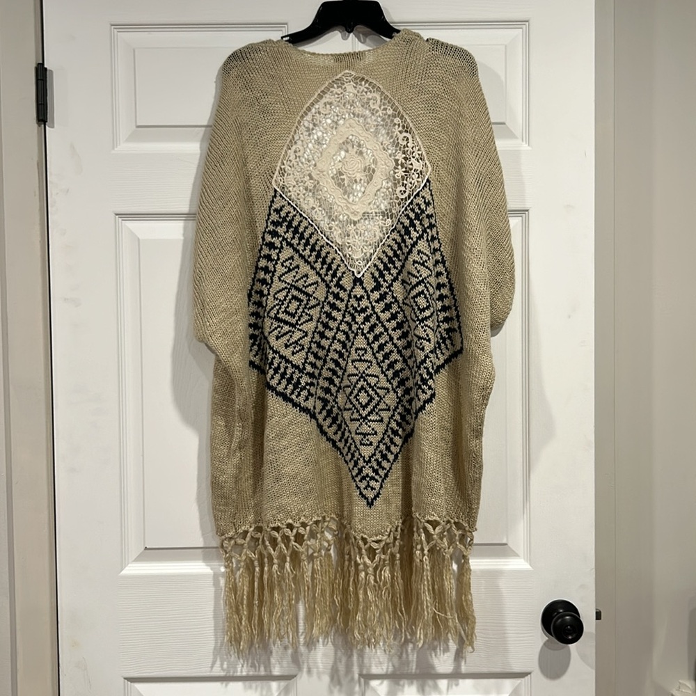 BLU pepper large cream/navy blue khaki lightweight cardigan